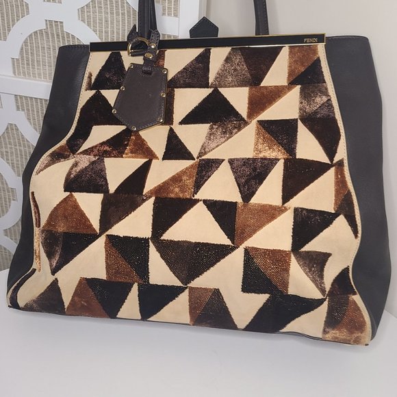 Fendi 2Jours Cut-Velvet Pattern Leather Tote Bag - Picture 2 of 5